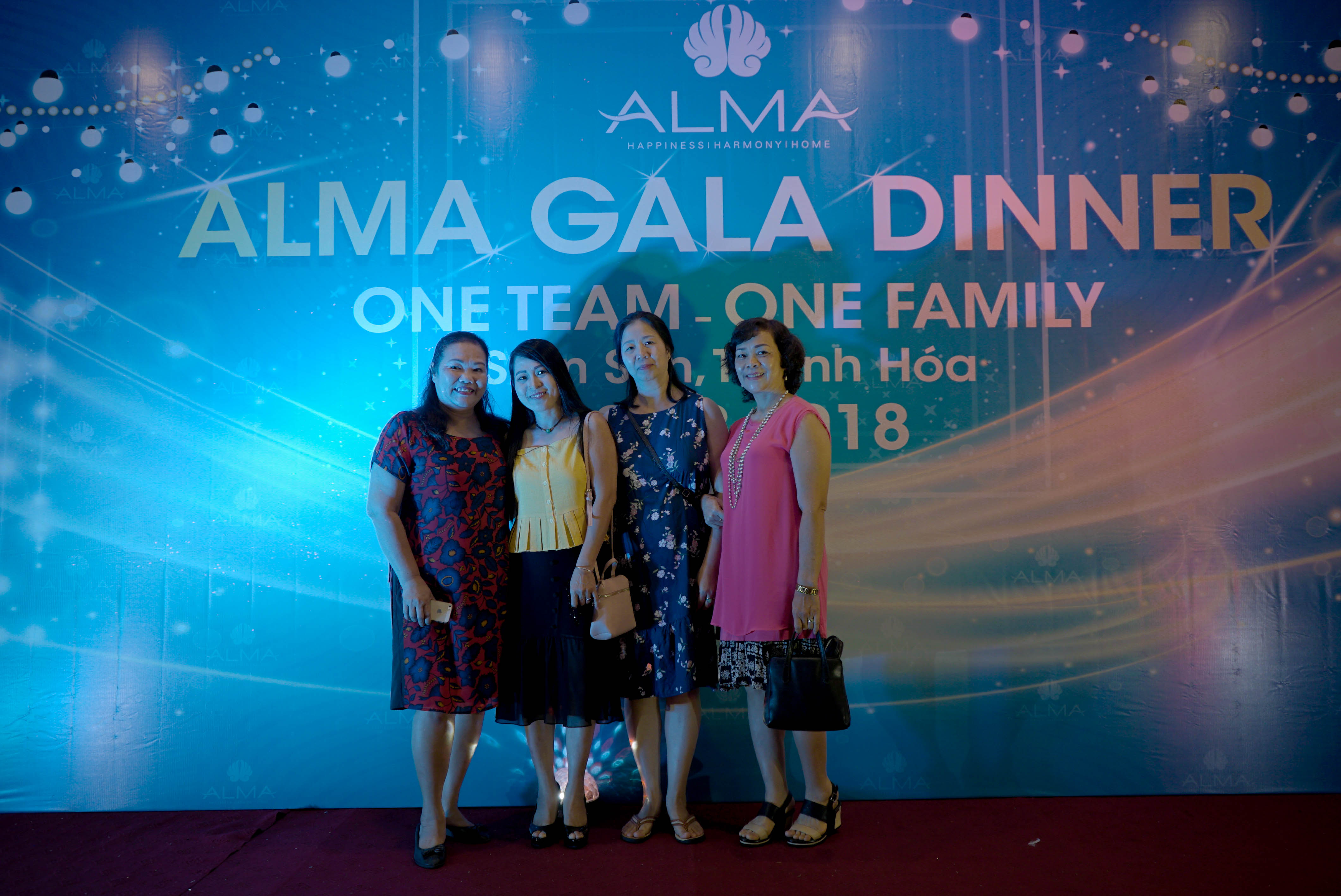 Công ty ALMA tổ chức teambuilding 2018 tại bãi biển Sầm Sơn